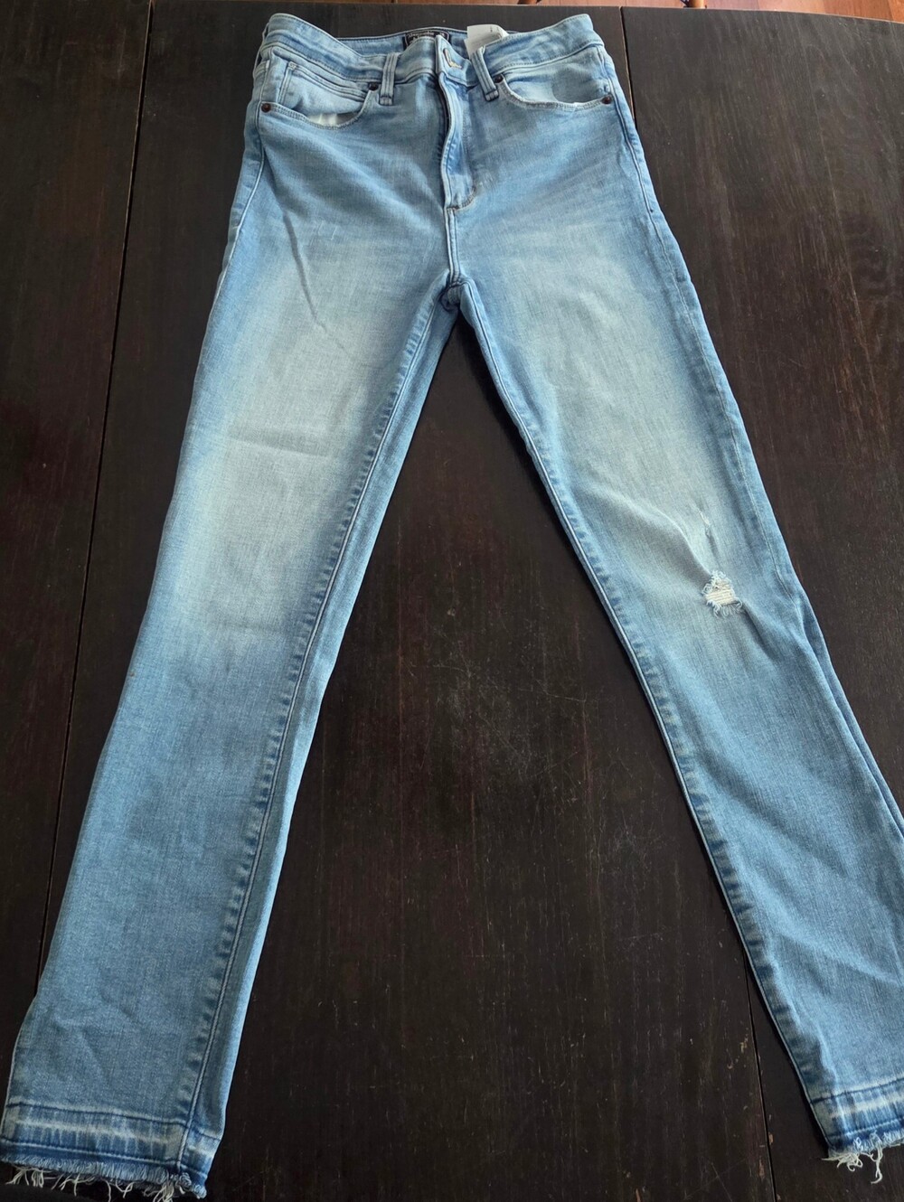 Abercrombie & Fitch Light Blue Skinny Jeans